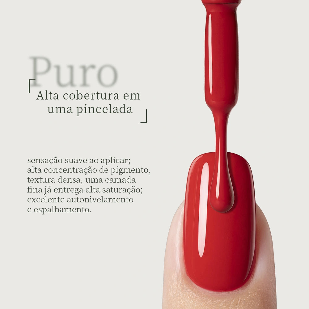 MR NAIL esmalte em gel vermelho aplicado em uma só pincelada, mostrando alta pigmentação, cobertura intensa e acabamento brilhante
